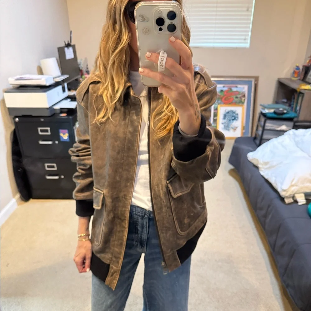 Banana Republic Men's Brown Leather Jacket - Picture 8 of 9